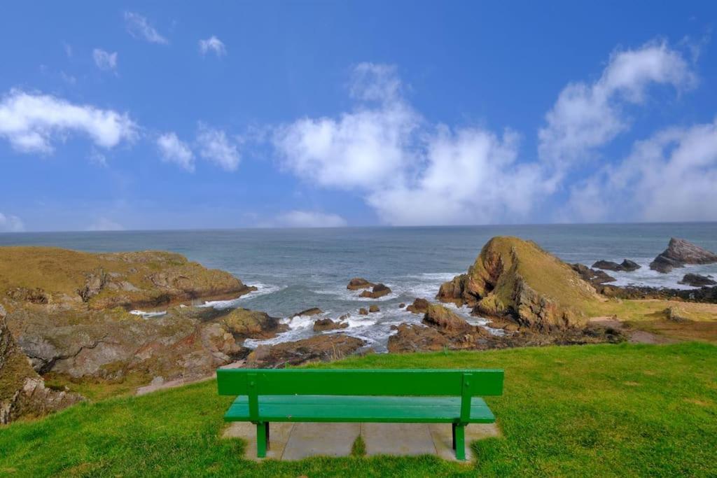 Cliff Top Cottage With Sea Views Portknockie Экстерьер фото