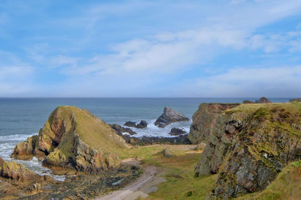 Cliff Top Cottage With Sea Views Portknockie Экстерьер фото